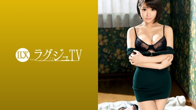 259LUXU-1112 Luxury TV 1099 Shaved sister who challenges public sex for the first time to make her dream come true ... If you accept a big cock for a small beauty man, you will be absorbed in yourself and shake your hips!