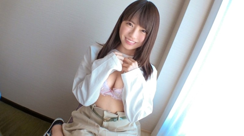 SIRO-4104 [First shot] [Geki Kawa 18 years old] [Too naive college first grader] A naive 18-year-old girl who can't stare at the camera because of embarrassment.  - To the second person in my life .. AV application on the net → AV experience shooting 1193