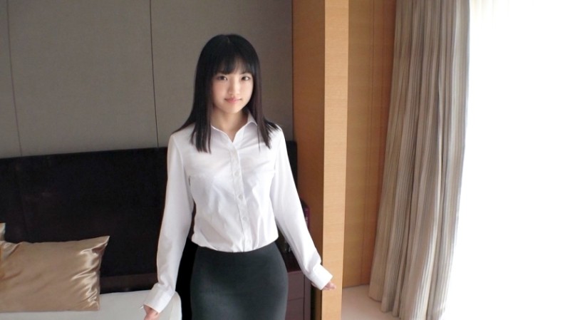 SIRO-4305 [First shot] [Soft milk slender body] [Keeping jerky] A new graduate Tokyo girl who still has a simple feeling.  - The death that puts power on the abdominal muscles is too obscene .. AV application on the net → AV experience shooting 1377